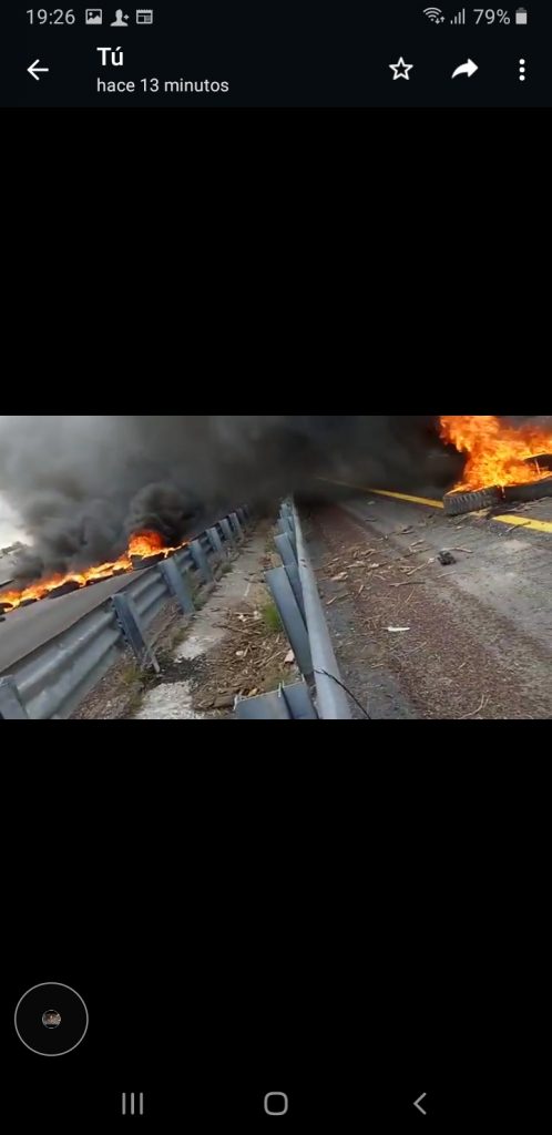 Video desde Puebla: Vecinos de Xaltepec cierran la Puebla Orizaba