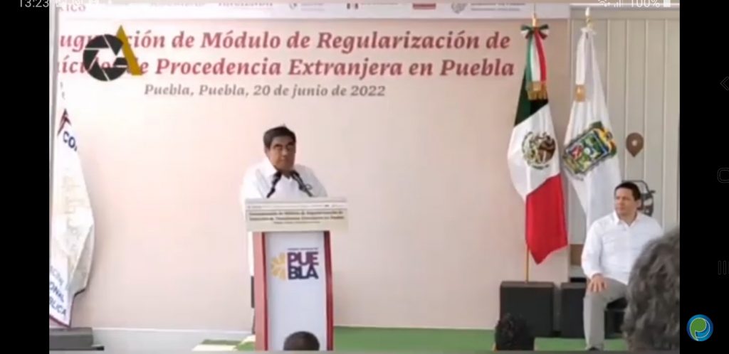 Video desde Puebla: Miguel Barbosa y Adán Augusto López encabezan inicio de campaña por regularización de vehículos extranjeros