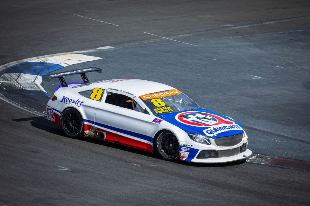 Víctor Barrales Jr. y Paul Jourdain subieron al podio en el Autódromo Hermanos Rodríguez