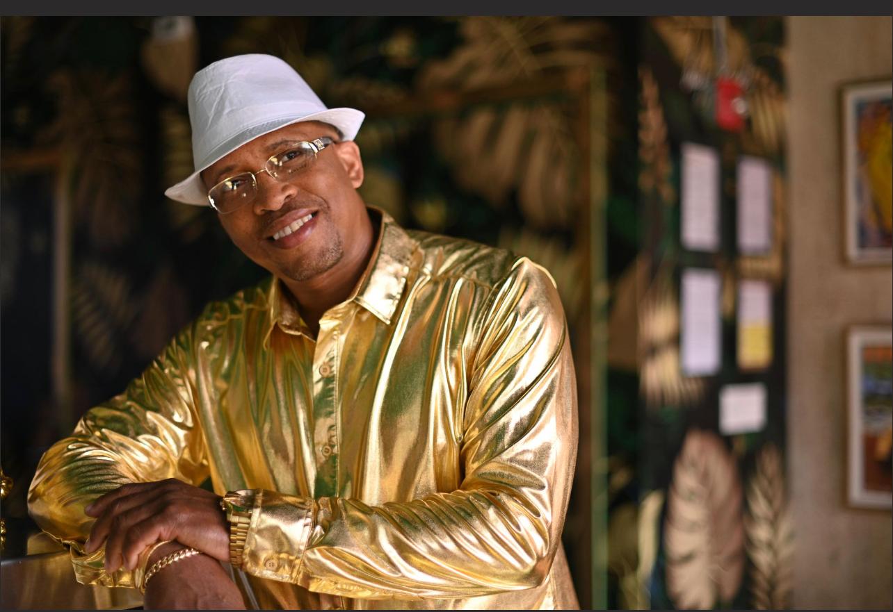 El reconocido cantautor cubano Aleixer Conil mezcla Salsa y Reggaeton en su nuevo sencillo “Biles Na Ma”