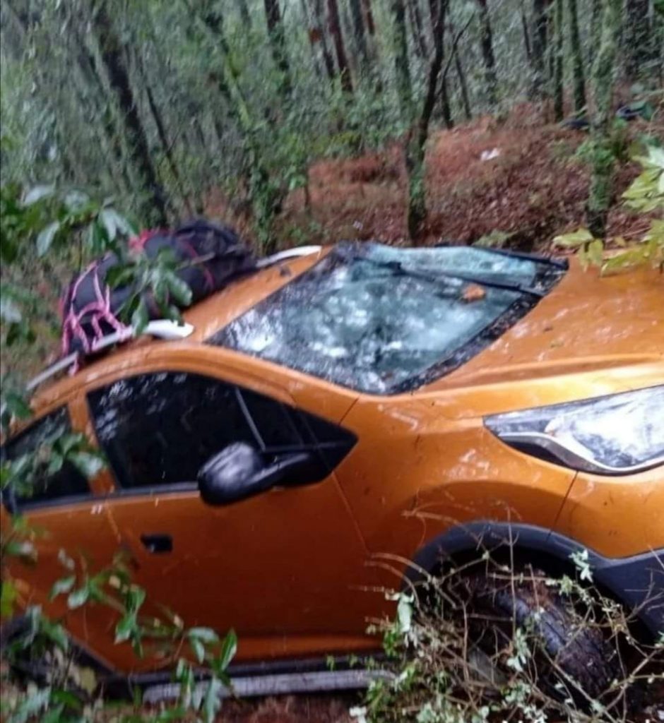 Se registro accidente automovilístico sobre la carretera Chignahuapan-Aquixtla