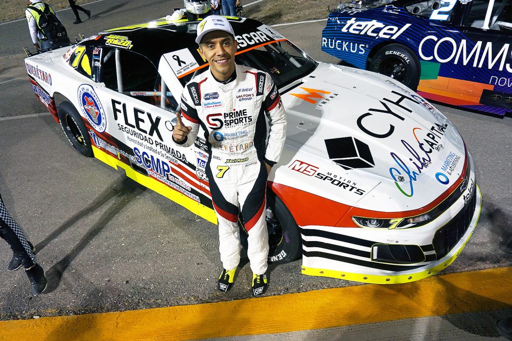 Contacto múltiple deja a Xavi Razo sin podio en El Dorado Speedway