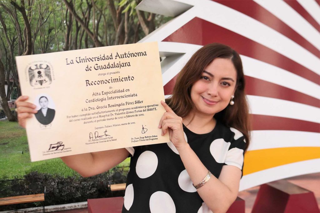 Egresa la primera Especialista en Cardiología Intervencionista avalada por la UAG
