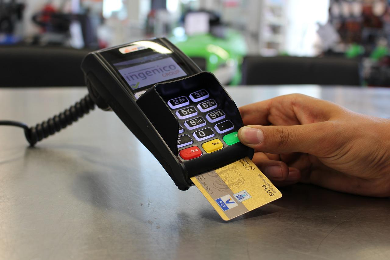 ¿Cómo saber si te están ‘huachicoleando’ el dinero en tu tarjeta de crédito?