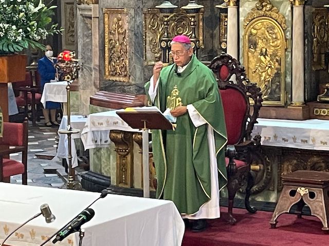 Pide obispo auxiliar de Puebla por el padre e hija que murieron en accidente automovilístico el pasado viernes