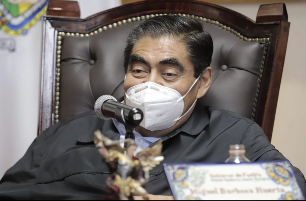 Video desde Puebla: Gobernador Barbosa acusó a Nacho Mier de coludirse con priistas para ser candidato de Morena