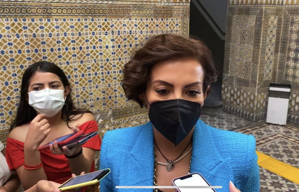 Se tipificará como delito la “violencia vicaria” en Puebla: Mónica Silva