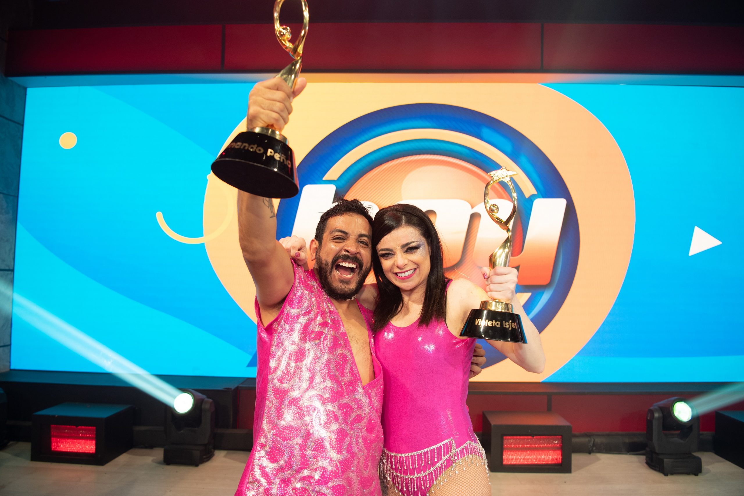 Violeta Isfel y Luis Fernando Peña ganaron la 3ª temporada de “Las estrellas bailan en Hoy”