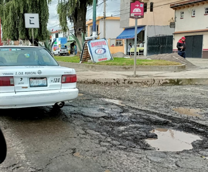 Carretera de Tenango del Valle en malas condiciones