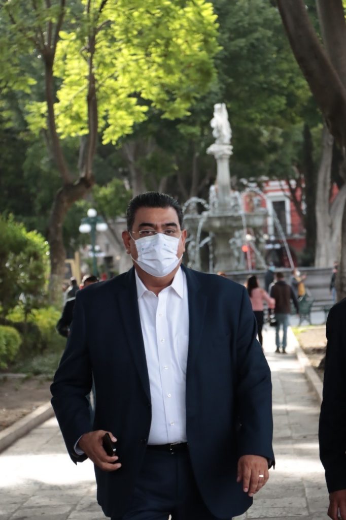 Video desde Puebla: Levanta la mano Céspedes Peregrina para buscar la gubernatura por Morena