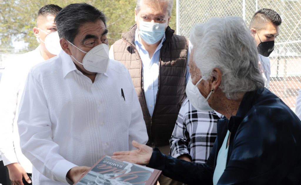 Con nuevo centro de tenis, gobierno de Puebla fortalece al deporte y tejido social: MBH