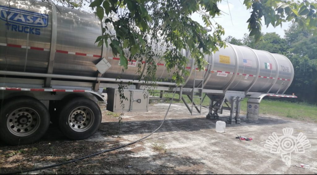 Localizan Policía Estatal y personal de PEMEX toma clandestina en Venustiano Carranza