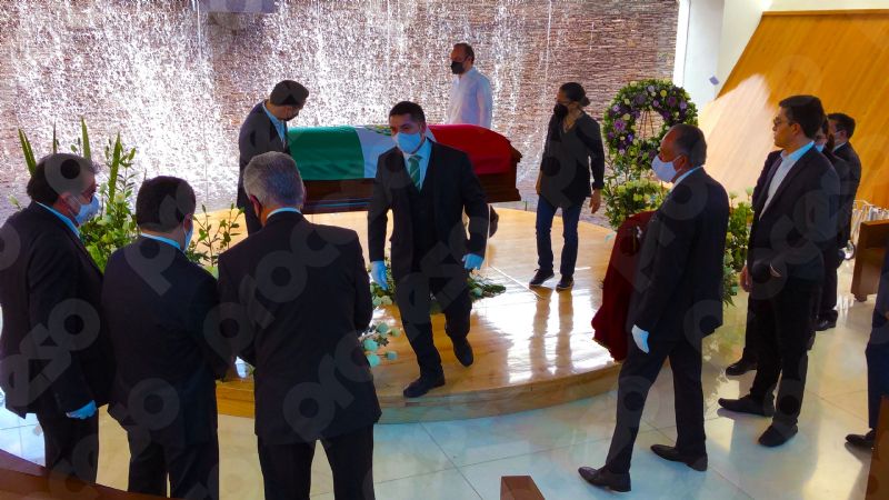 Echeverría: Un funeral solitario (Video)