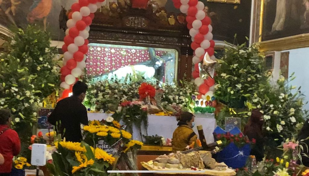 Video desde Puebla: Fieles católicos se dan cita para visitar al Señor de las Maravillas