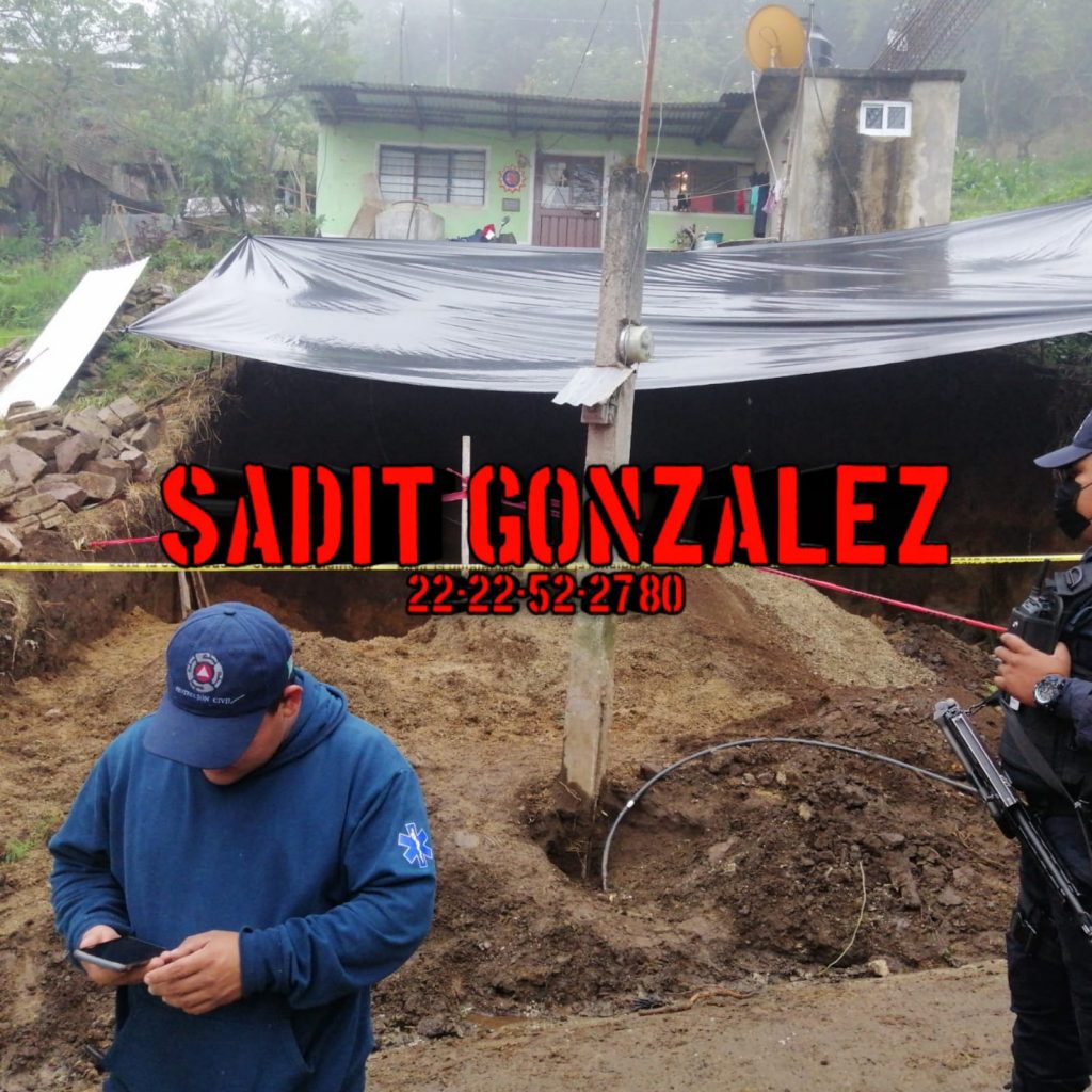 Muere sepultado por alud de tierra en Teziutlán