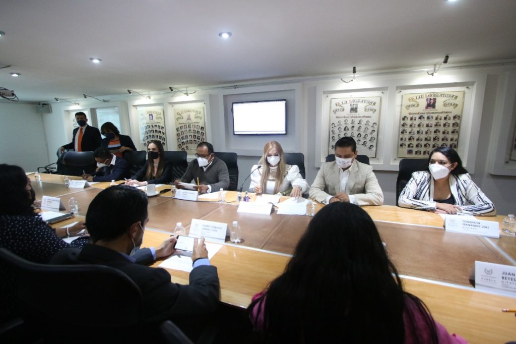 Aprueban en Comisiones Unidas del Congreso, exhorto para garantizar la instalación de bibliotecas públicas municipales