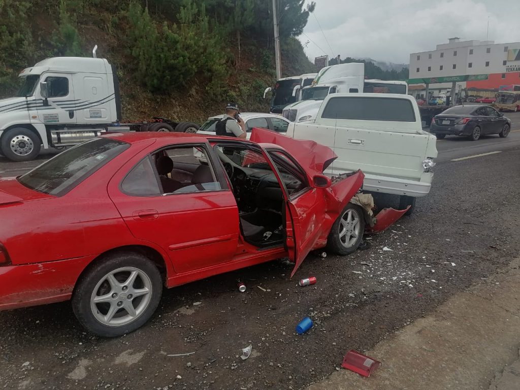 Accidente deja cuantiosos daños materiales en la México Tuxpan