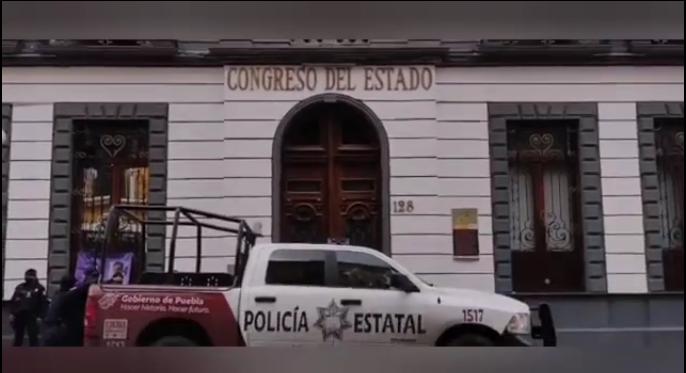 Video desde Puebla: Entre protestas, Legislatura local avala aumento a tarifas de agua
