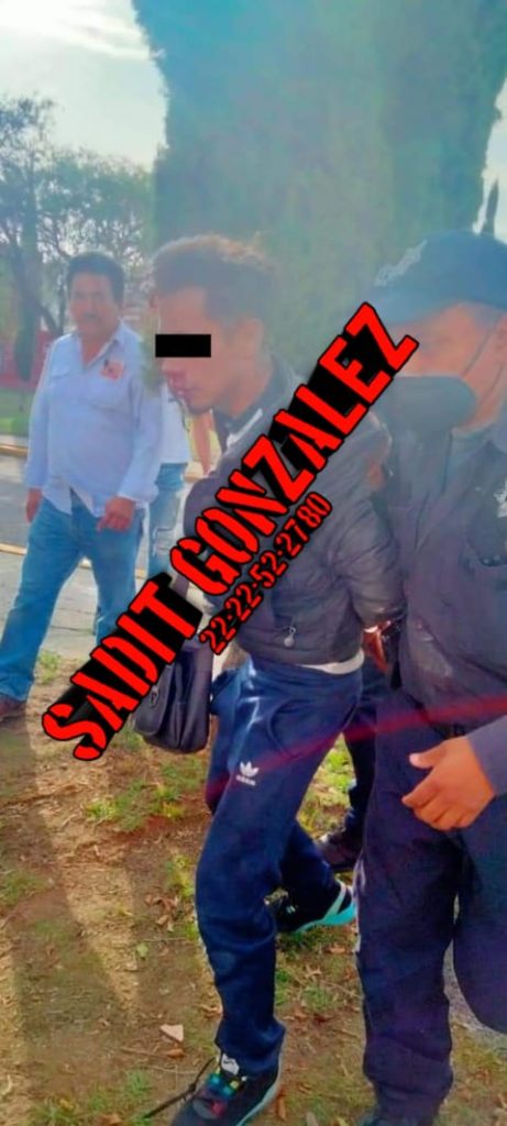 Ante la incapacidad de la policía municipal, ciudadanos de San Andrés Cholula impiden el secuestro de una mujer