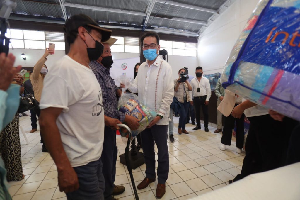 Director General de la Oficina Económica y Cultural de Taipei visita Chignahuapan y entrega apoyos a sectores vulnerables