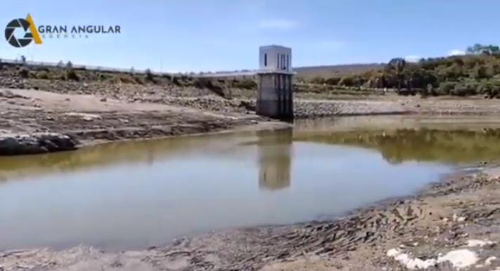 Video desde Puebla: Baja de manera alarmante el nivel del agua en la presa Valsequillo
