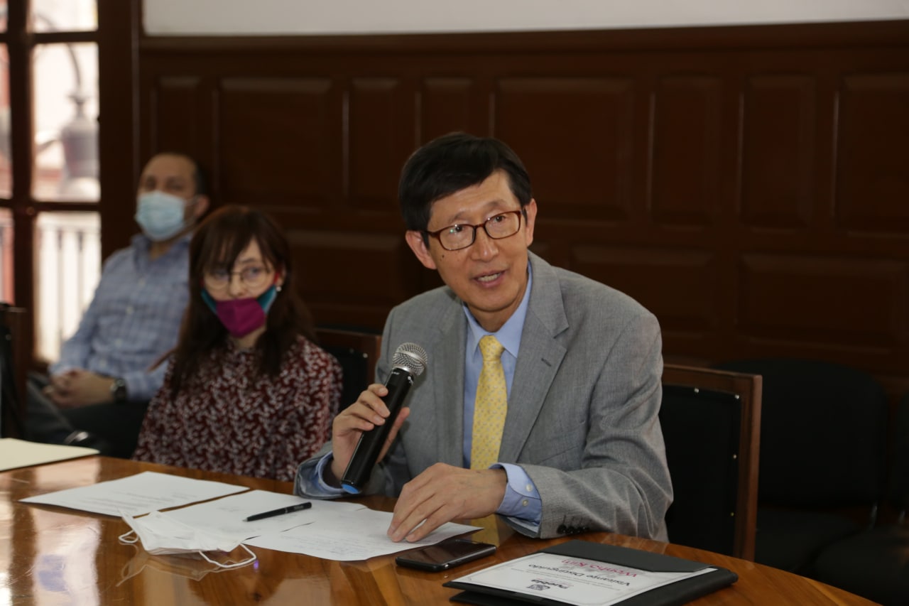 Kim Won Ho, reconocido como visitante distinguido en Puebla capital
