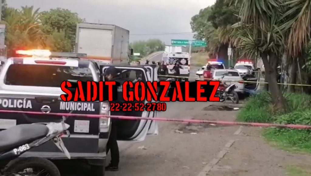 Ejecutan a otro hombre en su vehículo en Texmelucan