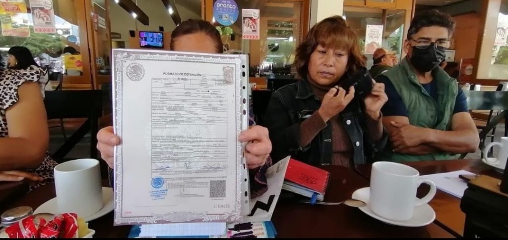 Seudo agentes ministeriales en complicidad con una funeraria, acusados de extorsionar a una familia en Tehuacán