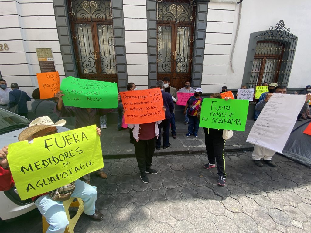 Vecinos de Atlixco piden destitución del director del sistema operador de agua