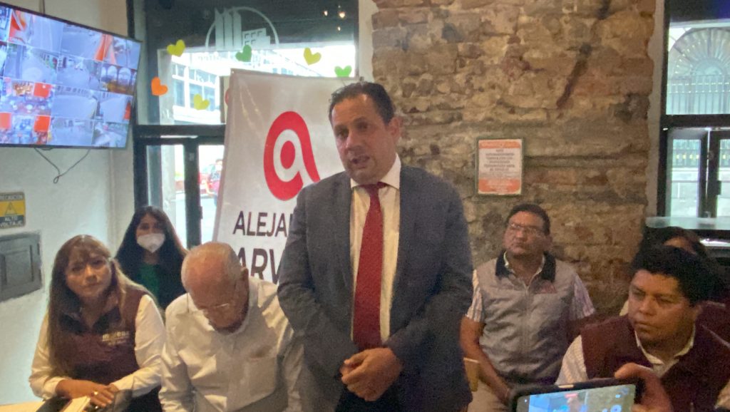 Que Nacho Mier no apoya a Claudia Rivera para que dirija Morena en el estado, indicó Alejandro Carvajal