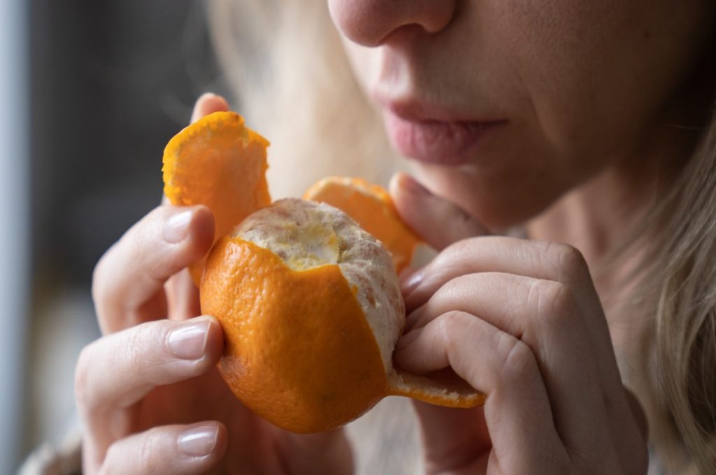 Pérdida persistente del olfato debida al covid-19, conectada a problemas cognitivos duraderos del alzheimer