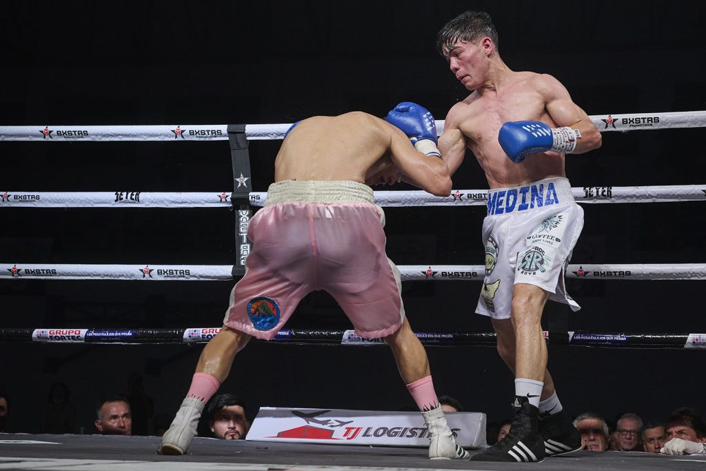 En aguerrida pelea, “Chispa” Medina se impone a “Canito” Espinoza