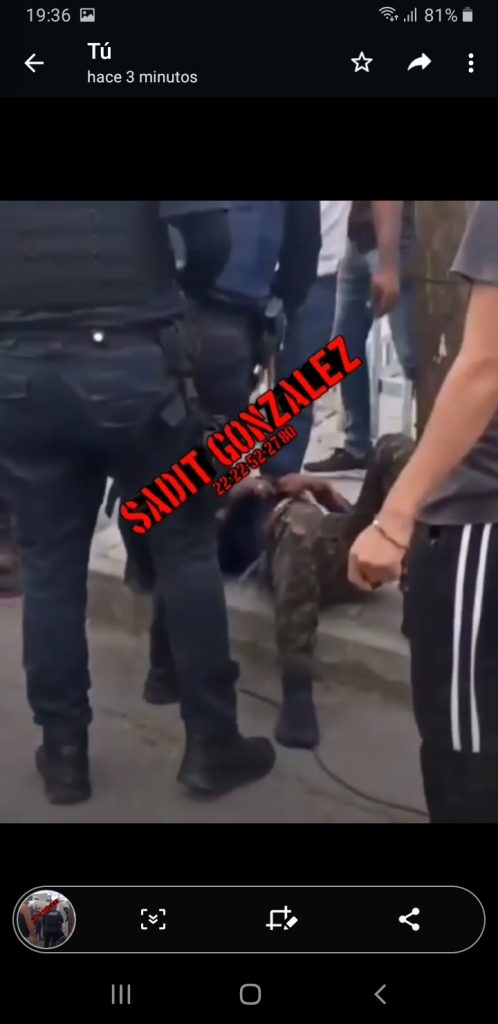 Video desde Puebla: Vecinos de Castillotla golpean a sujeto acusado de intentar levantar a 2 mujeres