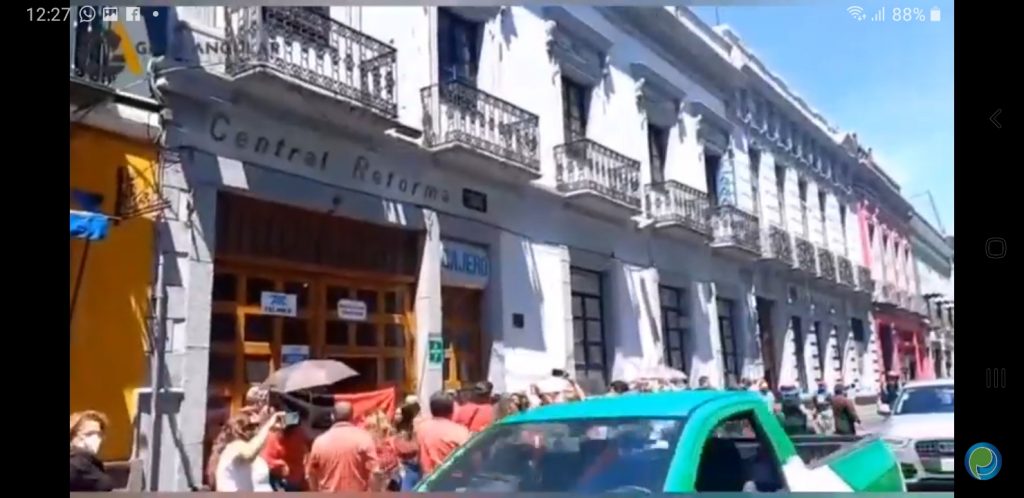 Video desde Puebla: Sindicato Telmex se va a huelga