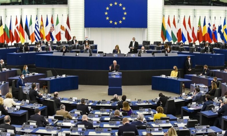 El PE insta a incluir el aborto en la Carta de Derechos Fundamentales de la UE