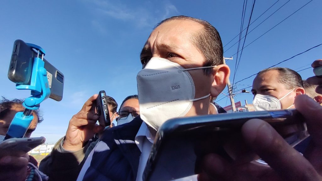 Se retirarán bolardos dañados: Vélez Tirado