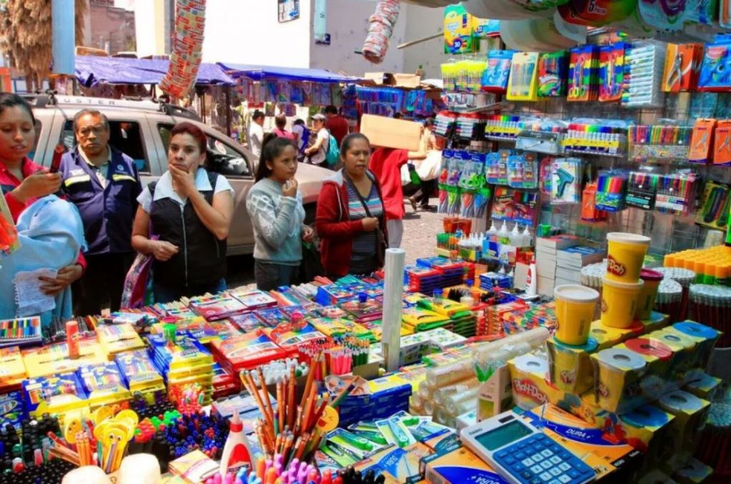 Hasta 5 mil pesos por alumno, la sangría para los padres de familia en el regreso a clases