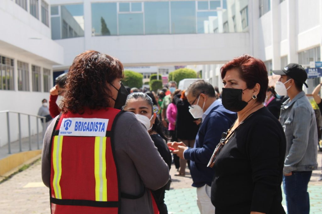 Con simulacro, ISSSTEP fortalece acciones de prevención ante sismos