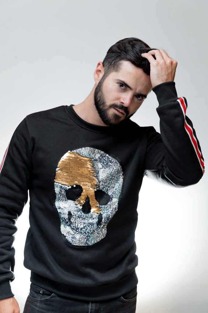 “Comenzar” es el nuevo sencillo de Gabo Ornelas