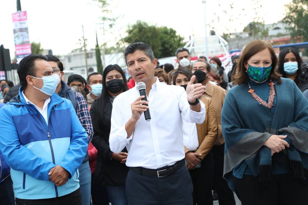 Eduardo Rivera entrega parque en la Romero Vargas