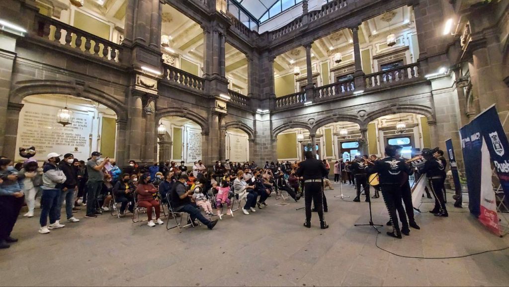 Más de mil personas disfrutaron los Jueves de Mariachi