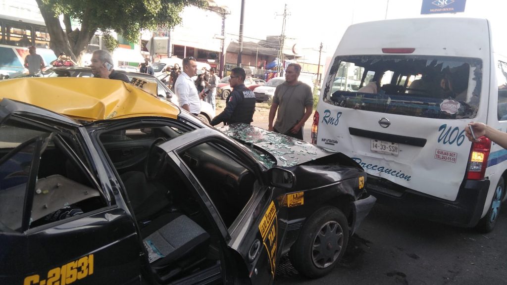 Carambola en el bulevar Norte deja 50 lesionados