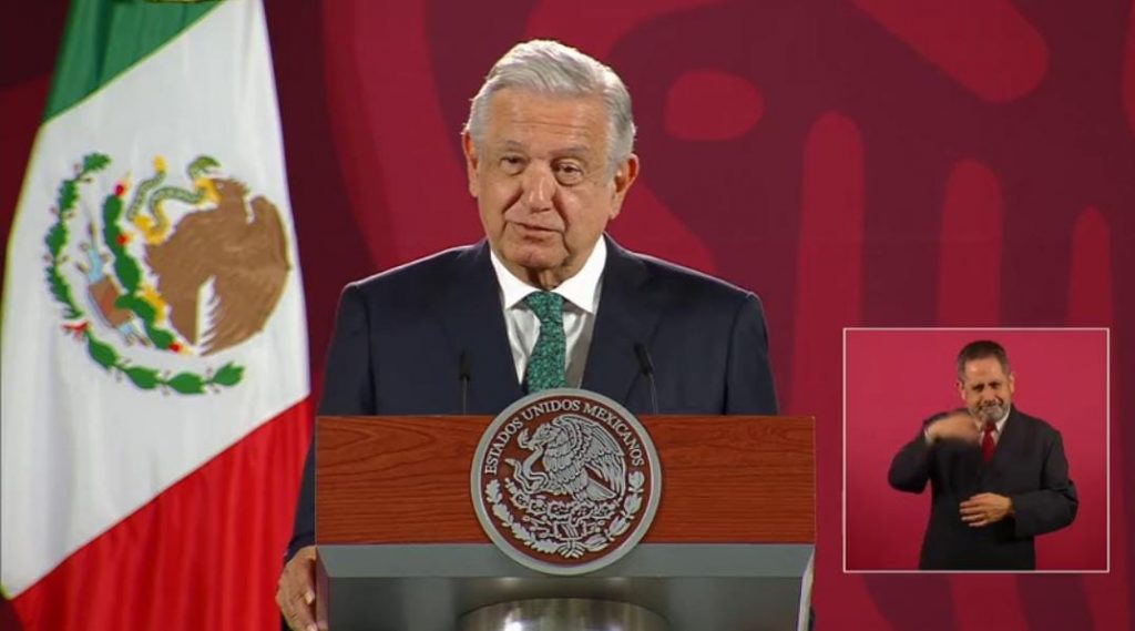 AMLO señala que Poder Judicial no podrá detener compra-venta de Banamex
