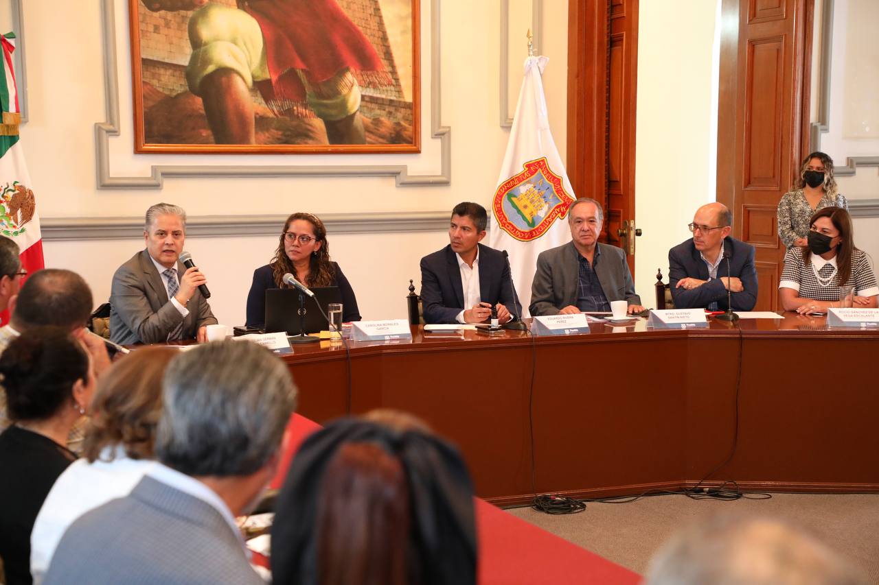 Firman convenio el ayuntamiento de Puebla y universidades