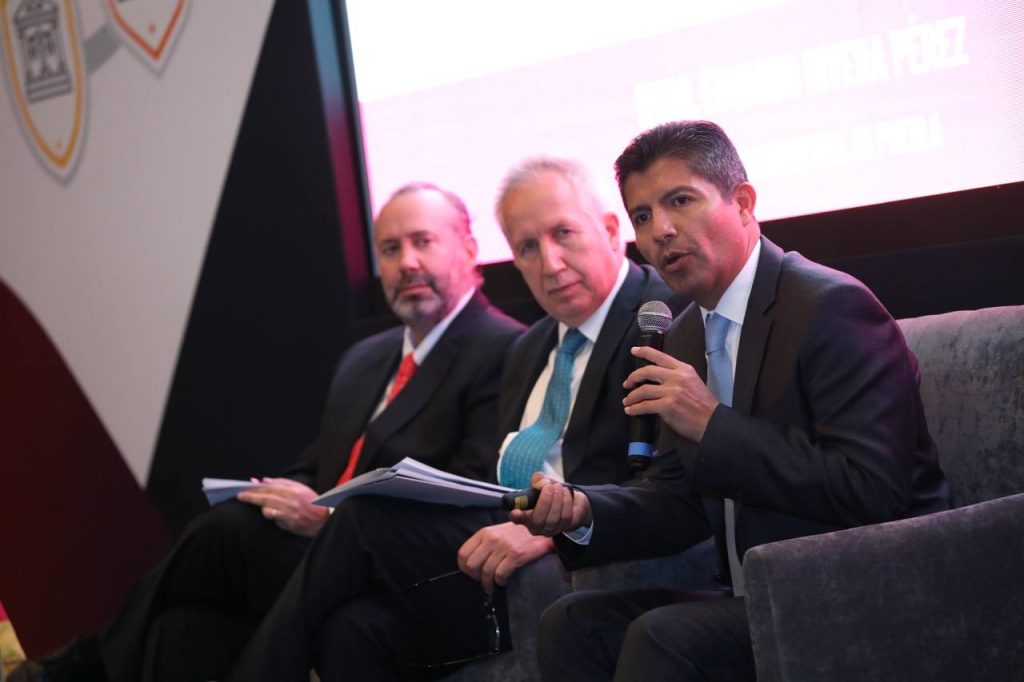 Federalismo responsable y a favor de los municipios, pidió Eduardo Rivera