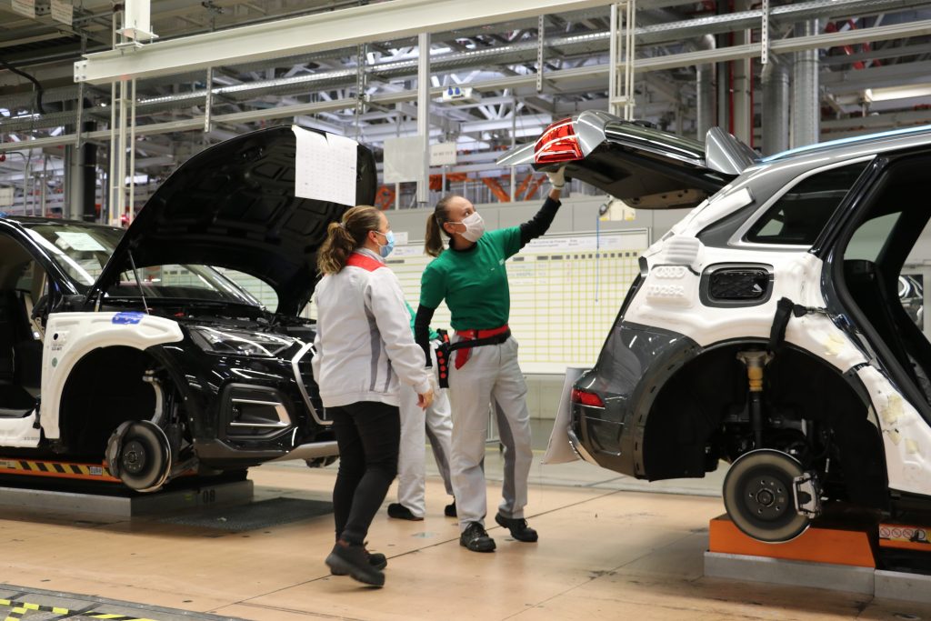 Crece 4.8% actividad industrial de Puebla: Economía