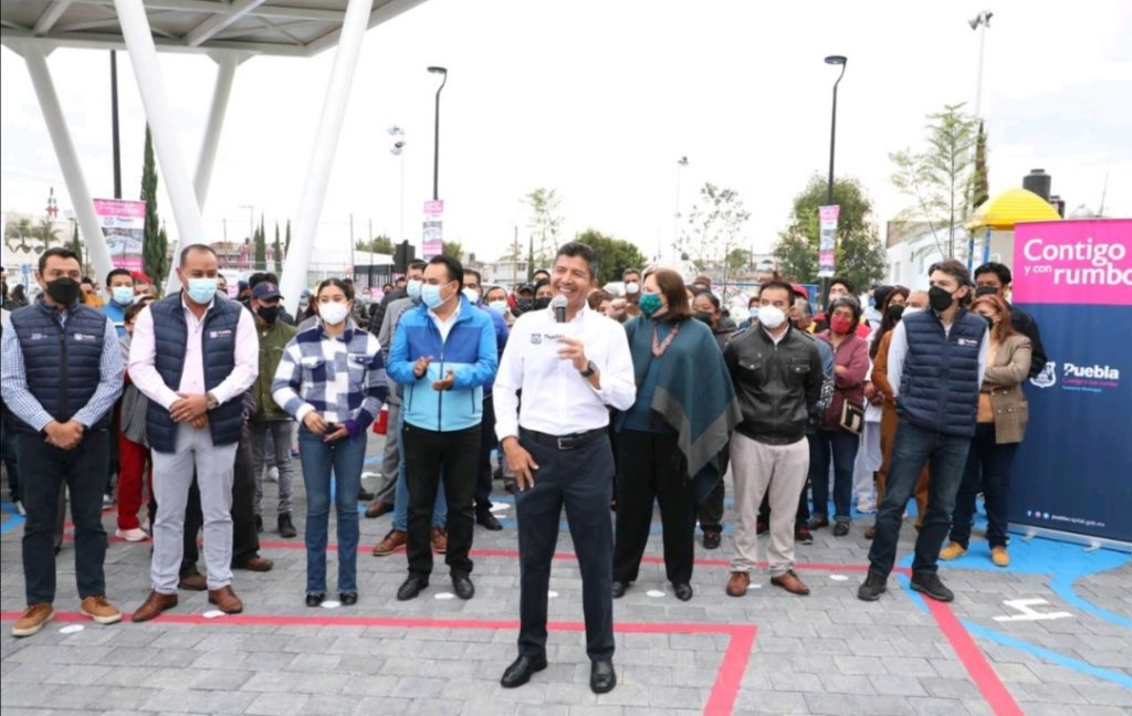 Rivera Pérez felicita al gobernador por sus 3 años de administración