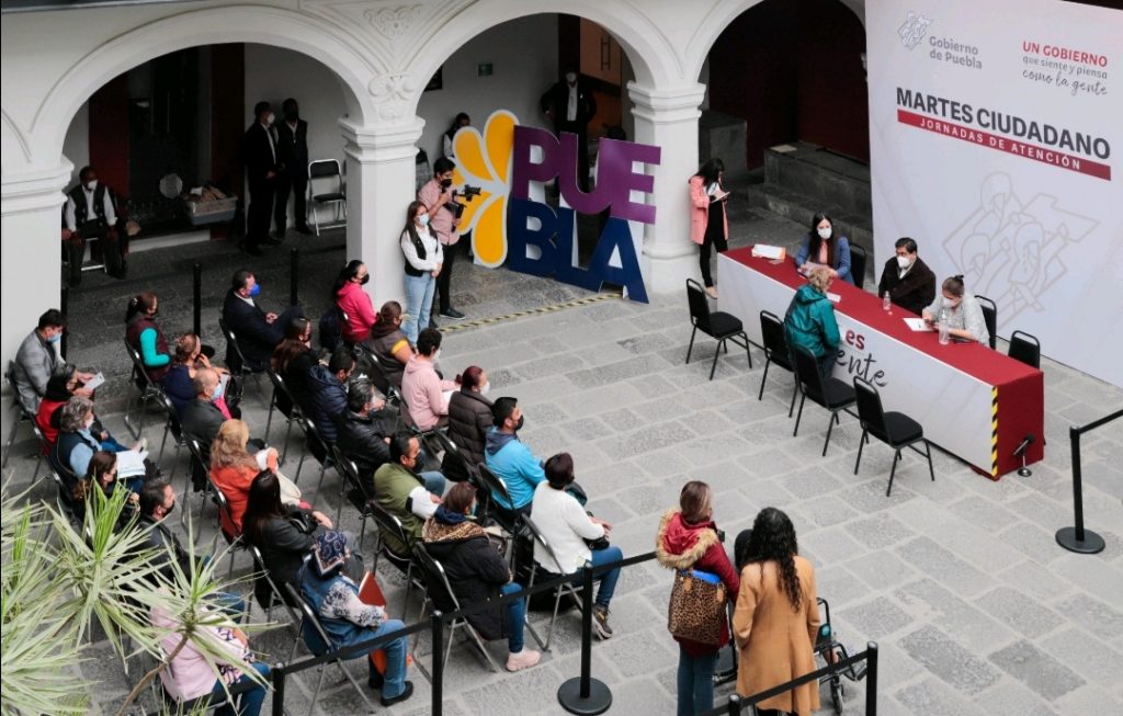 Con “Martes Ciudadano”, Barbosa Huerta refrenda cercanía con poblanas y poblana