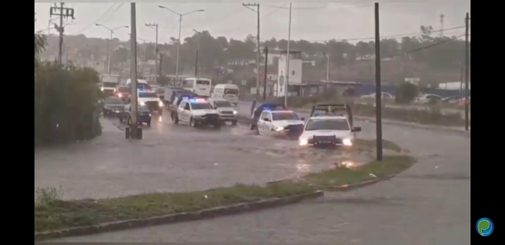Video desde Puebla: Fuerte tromba azota el sur de la ciudad