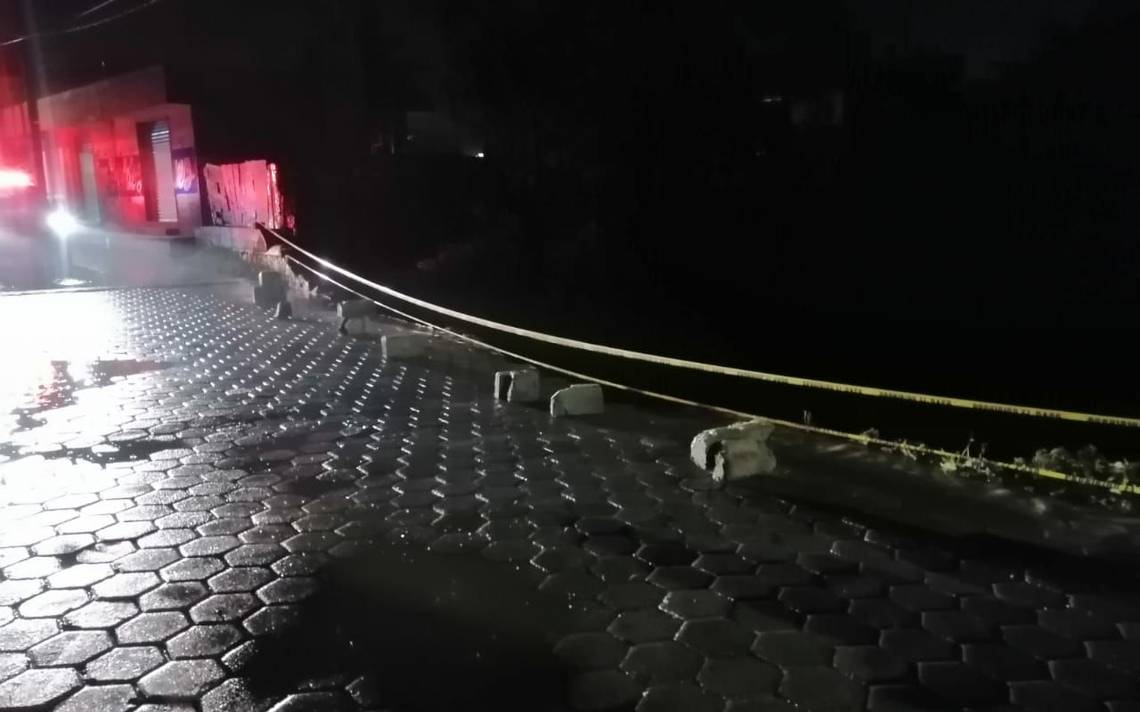 Ayuntamiento de Puebla mitiga riesgo de  paso en puente de Santa María Xonacatepec y San Miguel Espejo